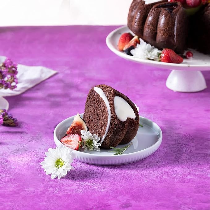 Heart Shape Aluminum Cake Pan, Titanium Coating, Non-Stick, 12 Cups, Gifts for Mom, 10 Inch Baking Mold, Cast Aluminum Fluted Tube Pan, Easy to Clean (2-Pack, Black-Gold)