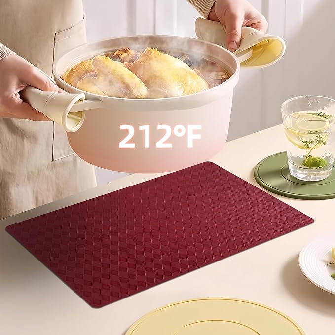 Vinyl Placemats Set of 6-12×17.7 Inch Waterproof & Heattable Placemats, Fall Faux Leather Wipeable Outdoor Table Mat for Dining, Kitchen, Indoor Outdoor Use (Grenadine Red, Diamond pattern)