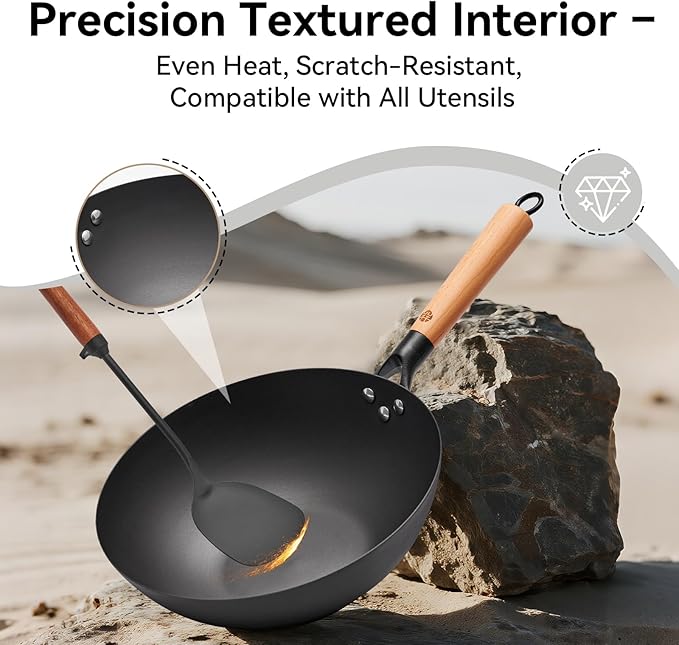 WANGYUANJI 11.8 Inch Iron Wok with Glass Lid, Flat Bottom Stir Fry Pan with Wooden Handle, Non-Coated Naturally Nonstick Skillet, Traditional Chinese Wok for Gas, Electric & Induction Cooking