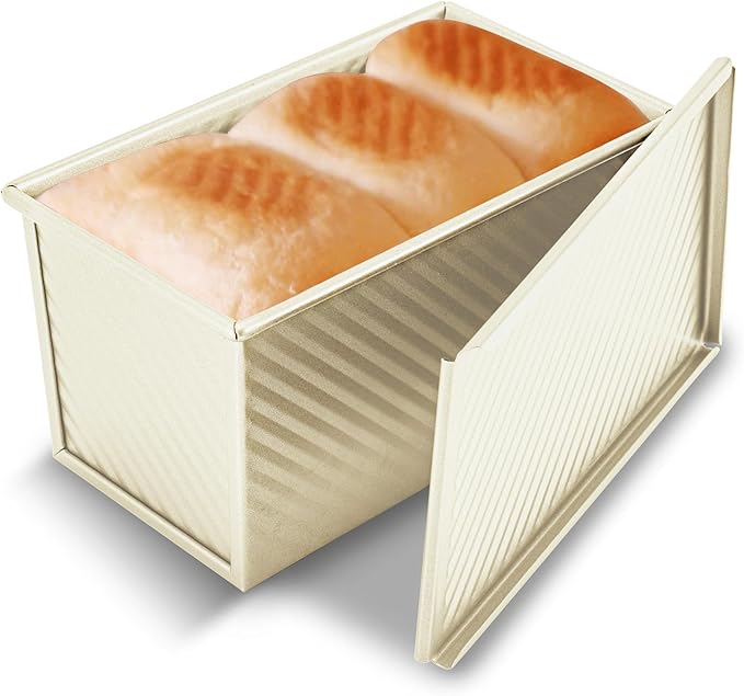 KITESSENSU Pullman Loaf Pan with Lid, 1 lb Dough Capacity Non-Stick Bakeware for Baking Bread, Carbon Steel Corrugated Bread Toast Box Mold with Cover,Cream