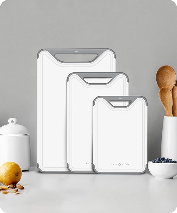 Cutting Boards for Kitchen, Plastic Cutting Board Set of 3, Dishwasher Safe Cutting Boards with Juice Grooves for Meat, Veggies, Fruits, Easy Grip Handle, Serveware Accessories (Gray)