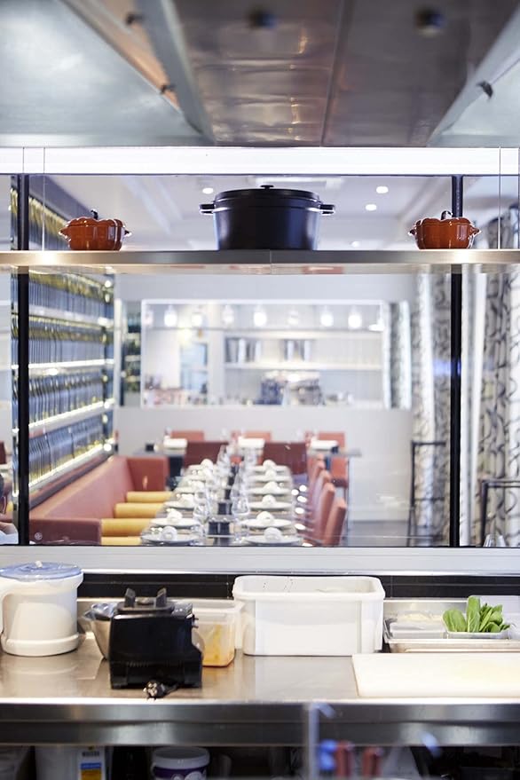 STAUB Cast Iron Dutch Oven 9-qt Round Cocotte, Made in France, Serves 9-10, Black Matte