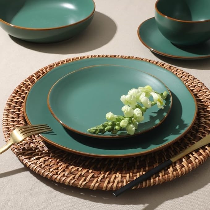 Gibson Home Hazeltine 16 Piece Plates and Bowls Dishes Stoneware Ceramic Dinnerware Set - Green