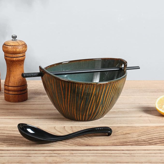 Ceramic Ramen Bowl with Chopsticks and Spoons Set, 6.7 Inch Noodle Bowl Set for Pho Udon Soba, Set of 2 (Ocean Blue)