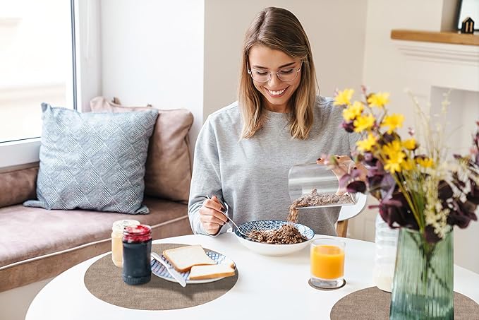 homing Round Faux Leather Placemat and Coaster 8 Packs, Washable Heat Resistant Dining Place Mats, Wipeable Double-Sided Table Mats for Indoor and Outdoor, Diameter 13 and 3.93 inch, Camel