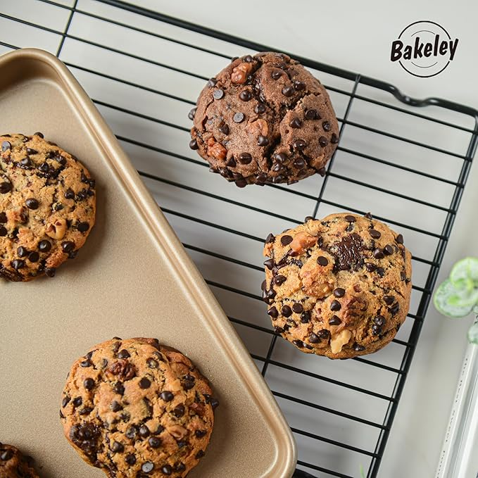 2-Piece Heavy Duty 0.8mm Baking Sheet Pan Set Quarter(9x13in)& Jelly Roll(10x15in), 2 Pack Baking Sheets Non Stick, Cookie Sheet Pan for Oven (Champagne Gold, 15.7"x10.6"/13.5"x9.6")