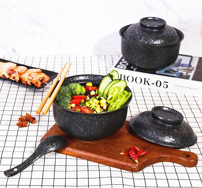 Ceramic Ramen Bowl Set, 800ml, with Lid, Spoon and Chopsticks, Japanese Vintage Large Soup Bowls Instant Noodle Bowl Asian Tableware (Black*2)