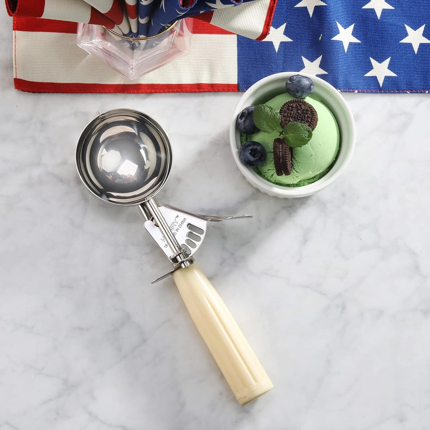 New Star Foodservice 34783 Commercial-Grade Thumb Press Food Disher/Ice Cream Scoop, 18/8 Stainless Steel, 3.75 oz, Size 10, Ivory