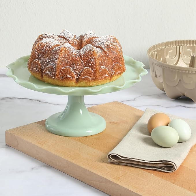 Martha Stewart Dunelle Decorative Fluted Cast Aluminum Bundt Cake Pan – 12-Cup Nonstick Tube Pan, Champagne Gold Bakeware