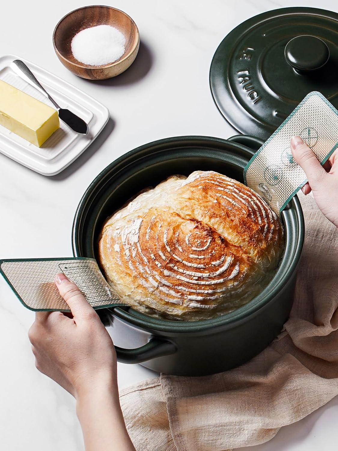 LE TAUCI 3 qt Ceramic Dutch Oven for Bread Baking with Silicone Sling- Lightweight, Non-Toxic, No Seasoning Needed- Oven, Microwave & Dishwasher Safe, Ideal for Home Bakers & Beginners, Forest Green