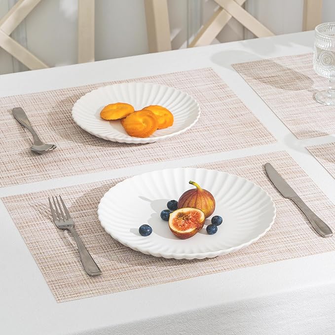 BACKTOEDEN Placemats Set of 8 Heat Resistant Washable Wipeable Placemat Woven Non-Slip Foldable Vinyl/Plastic Place Mats Indoor/Outdoor Mat Kitchen Dining Table Pad, Beige