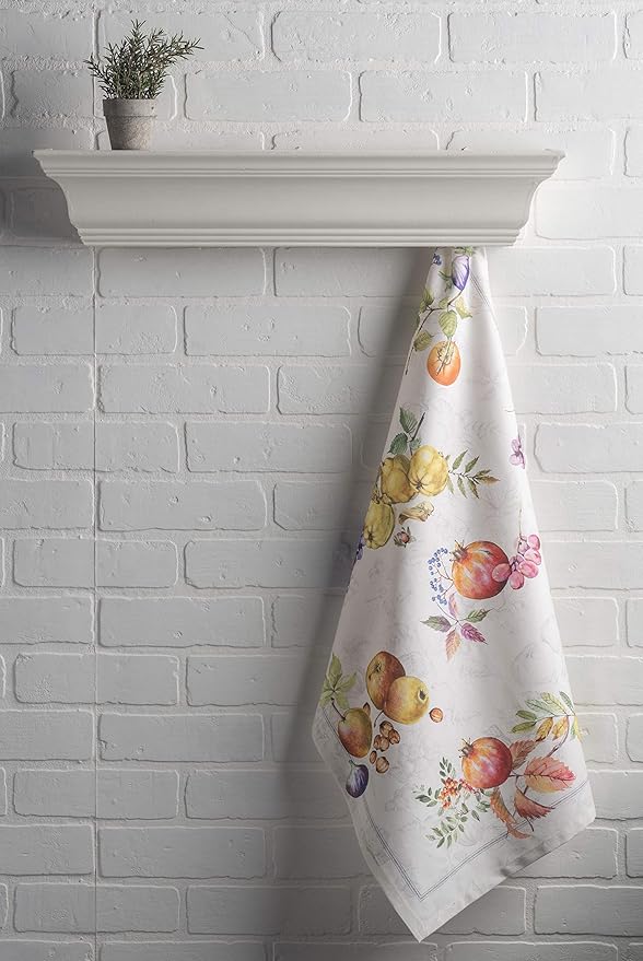 Maison d' Hermine Kitchen Towels Set of 3 100% Cotton 20" x 27.5" Reusable Cloth Tea Dish Towels Absorbent with Hanging Loop for Kitchen Dining Thanksgiving Christmas Decorations (Fruit D'Hiver)