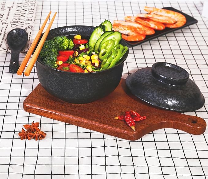 Ceramic Ramen Bowl Set, 800ml, with Lid, Spoon and Chopsticks, Japanese Vintage Large Soup Bowls Instant Noodle Bowl Asian Tableware (Black*1)
