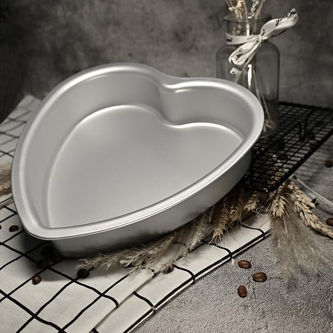 Heart Shape Cake Pan, Aluminum Cake Pan, For Valentine's Day Wedding Birthday and Other Occasions (8×2 inch heart cake pan set of 2)