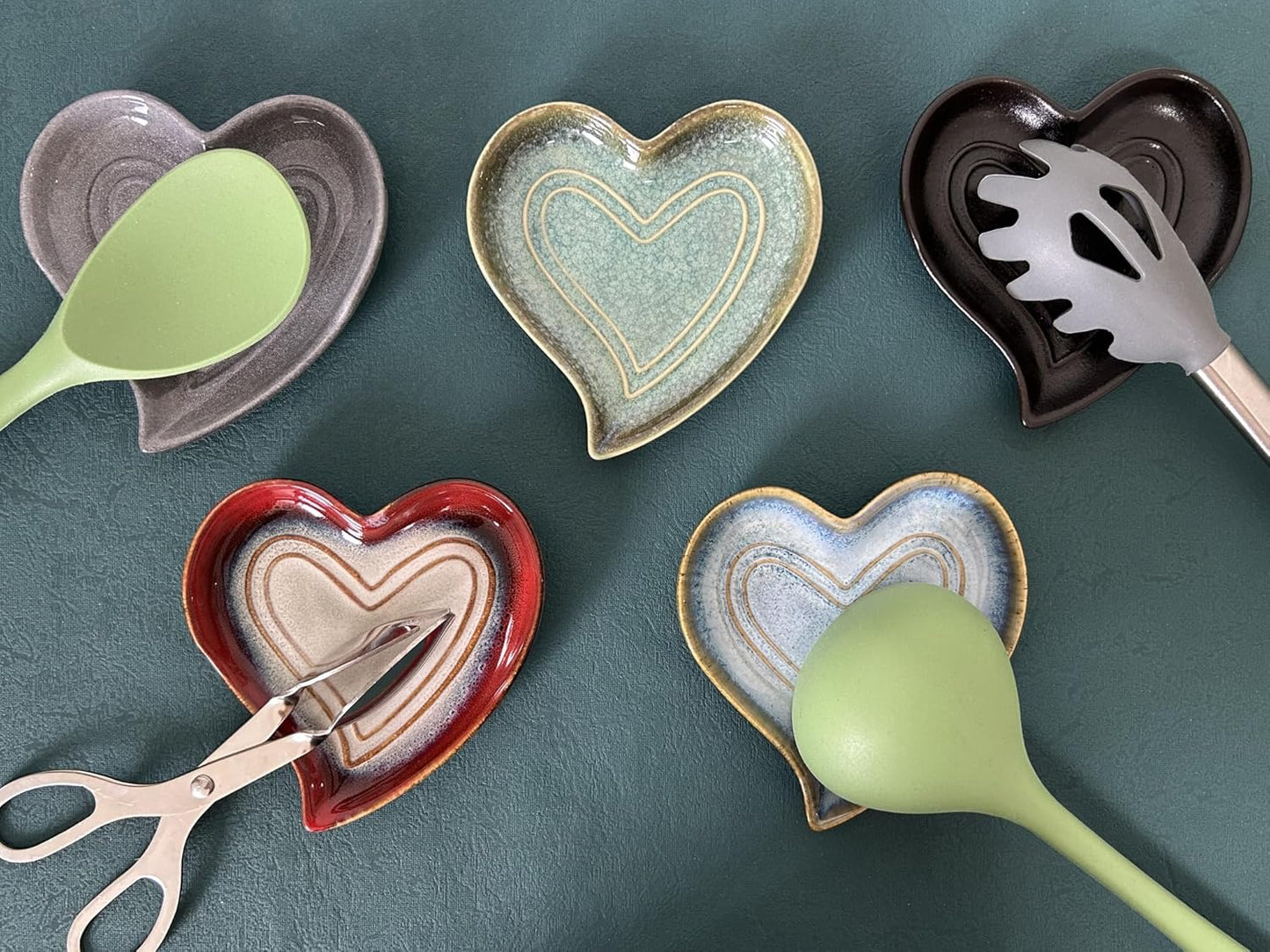Ceramic Spoon Rest for Stove Top, Heart Cute Spoon Rest for Kitchen Counter, Cooking Spoon Holder for Kitchen Counter, Utensil Rest Spatula Rest Ladle Holder Tong Rest (Retro Mist Green)