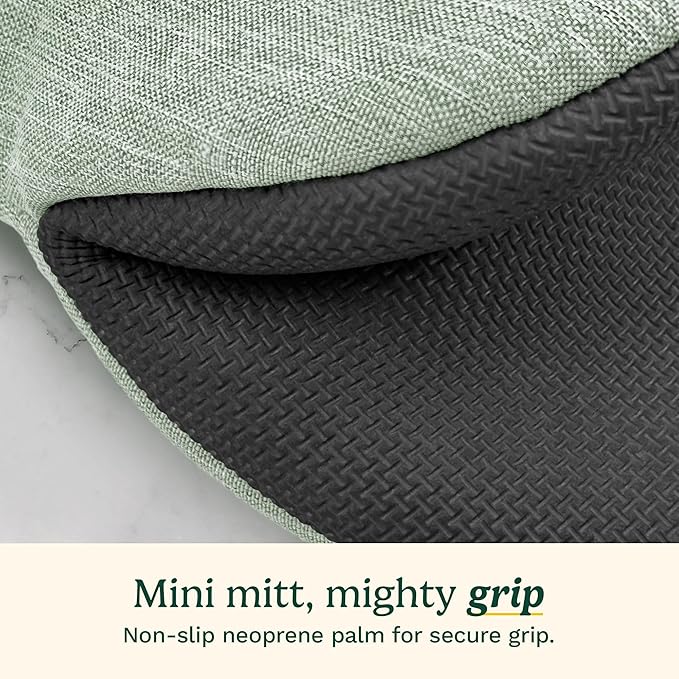 Cuisinart Mini Oven Mitts – 5.5” x 7” Heat-Resistant Kitchen Mitts for Oven with Non-Slip Neoprene Palm, Cotton Filling, and Fabric Loop – Durable Oven Mitt Set for Cooking & Baking (Sage)