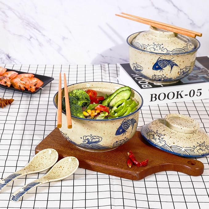 Ceramic Ramen Bowl Set, 800ml, with Lid, Spoon and Chopsticks, Japanese Vintage Large Soup Bowls Instant Noodle Bowl Asian Tableware (Fish*1)