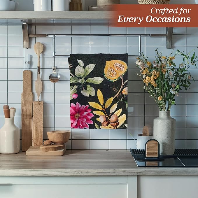 Maison d' Hermine Kitchen Towels Set of 3 100% Cotton 20" x 27.5" Reusable Cloth Tea Dish Towels Absorbent with Hanging Loop for Thanksgiving Christmas Decorations (Pumpkin Garden - Cloudy Cream)