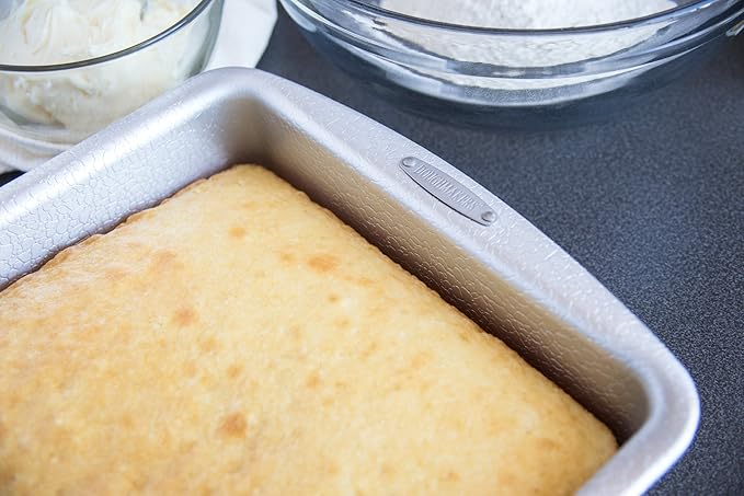 Doughmakers 40056 Premium Quality Commercial Grade Bakeware, Set of 3 Baking Pans, 10 x 15 sheet, 9 x 13 pan, 9-inch round, Silver, Large