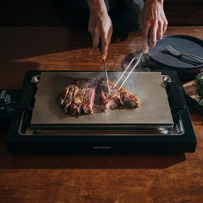 BALMUDA The Teppanyaki | 6.6mm Cladding Plate Hot Plate with Precise Temperature Control (320°F–430°F) | 360° Cooking Design | Perfect for Steak, Okonomiyaki, Crepes, and More