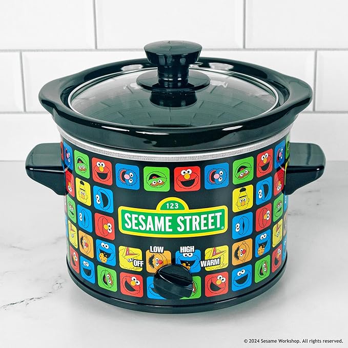Uncanny Brands Sesame Street 2qt Slow Cooker - Cook With All Your Favorite Sesame Street Characters