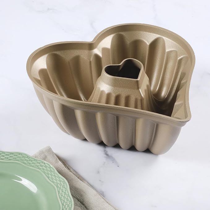 Martha Stewart Dunelle 10.75" Heart‑Shaped Cake Mold — Cast Aluminum Nonstick Bundt Pan — Easy Release, Oven‑Safe to 450°F
