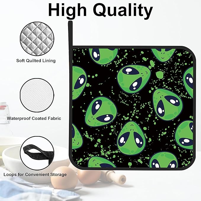 Green Alien Pot Holders 2 PCS for Kitchen, Heat Resistant Hot Pads for Cooking Grilling Baking BBQ, Pot Holders for Women Cook Essentials Accessories Home Microwave