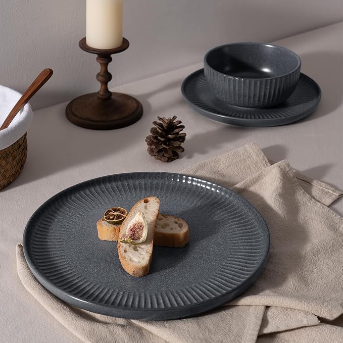 Famiware Starlight Dinnerware Sets, Plates and Bowls Dish Set of 4 (12 Pieces), Ribbed Textured Tableware - Dishwasher & Microwave Safe, Chip Resistant, Reactive Glaze, Matte Midnight Grey