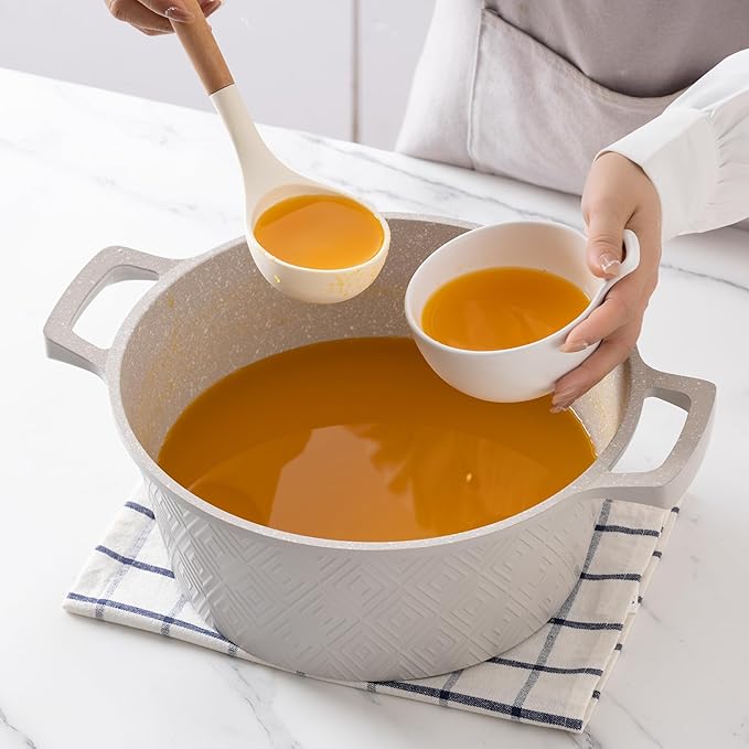 Country Kitchen Non-Stick Cast Aluminum Cookware Set - Durable Kitchen Cookware for Everyday Cooking, Cream Rhombus, 11 Pc.