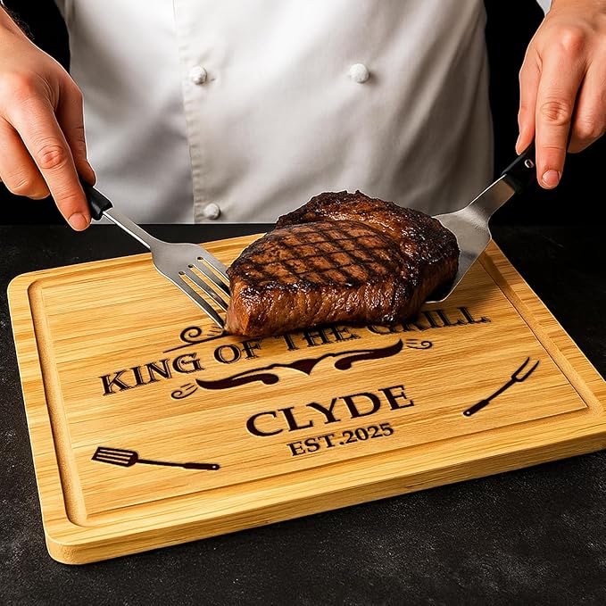 King of the Grill & Queen of the Grill Personalized Cutting Board – Custom Bamboo BBQ Board for Men, Women & Couples | Housewarming, Wedding Gift | Grilling Accessories 2025