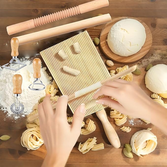 7 pcs Wood Gnocchi Pasta Making Tools Kit with Threaded Pasta Roller Pin Set,Gnocchi Board,Ravioli Stamps and Pasta Cutter.Noodle and Dumplings Maker, For Pasta Maker And Kitchen DIY Gift
