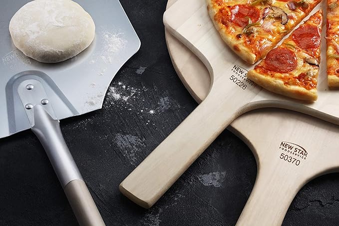 New Star Foodservice 50370 Restaurant-Grade Wooden Pizza Peel, 19" L x 19" W Plate, with 14" L Wooden Handle, 33" Overall Length