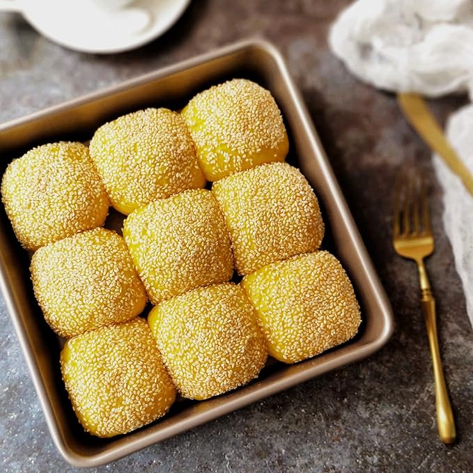 CHEFMADE Square Cake Pan, 9-Inch Bakeware Non-Stick Heavy Duty Carbon Steel Pan Deep Dish Oven Baking Mold Baking Tray Ovenware for Cakes, Bread, Pizza, Cookies