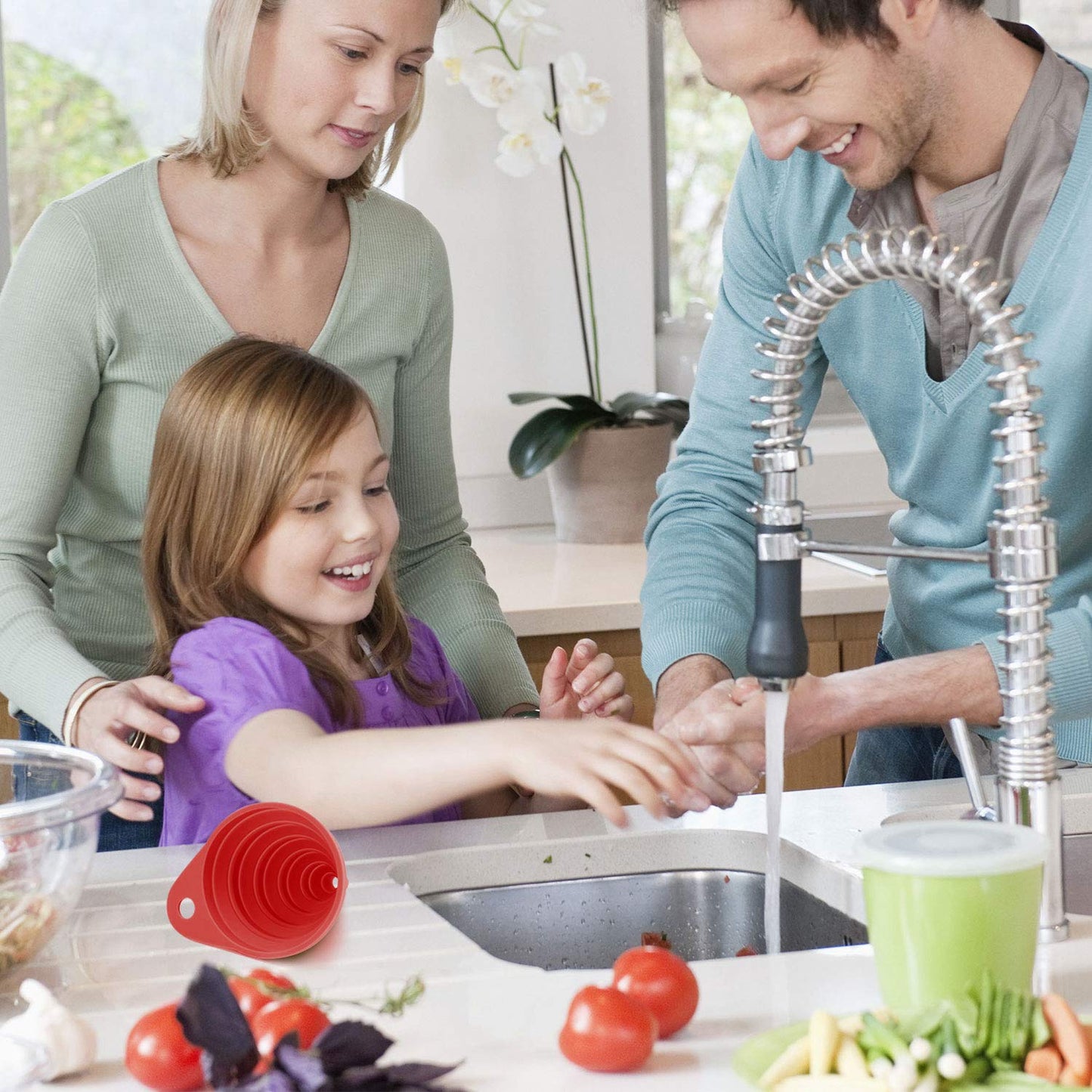 Funnels for Kitchen Use, Food Grade Silicone Collapsible Kitchen Funnel (Red)