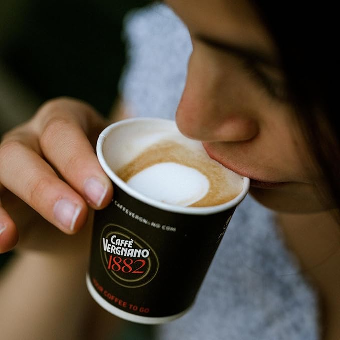 Caffè Vergnano Italian Finely Ground 100% Arabica Espresso Coffee – Intensity 6, Delicate & Subtly Fruity Flavor Blend, Slow Roasted with Notes of Milk Chocolate, Caramel & Nuts, 8.82 oz Tin