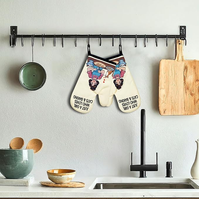 2 Pack Funny Oven Mitts for Women, Just A Girl Who Loves Cats & Baking, Vintage Lady Heat Resistant Silicone Non-Slip Mitts, Cat Lovers Gifts, Kitchen Baking Gifts for Hostess Baker Friend