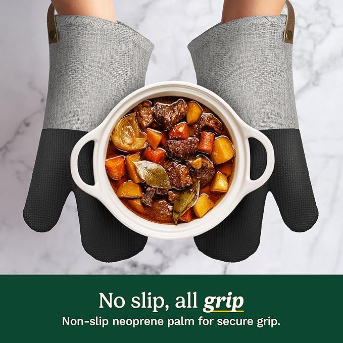 Cuisinart Heritage Kitchen Oven Mitts – Heat-Resistant Mitts for Oven with Non-Slip Neoprene Palm, Long Cuff, and Cotton Filling – Durable Oven Gloves for Cooking, Baking & Grilling (Textured Gray)