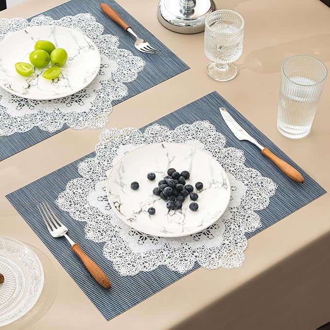 BACKTOEDEN Placemats Set of 6 Heat Resistant Washable Wipeable Placemat Woven Non-Slip Foldable Vinyl/Plastic Place Mats Indoor/Outdoor Mat Kitchen Dining Table Pad, White Snowflake & Blue