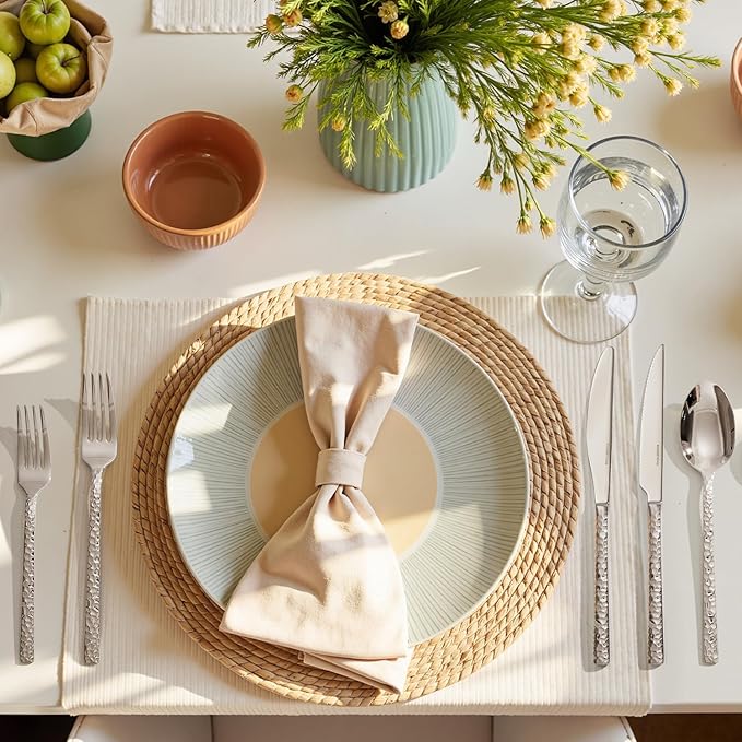 KINGSTONE 24 Piece Silverware Set with Steak Knives, Hammered Silverware Set for 4, 18/10 Stainless Steel Flatware, Cutlery Set for Home, Party, Wedding, Mirror Polished Dishwasher Safe