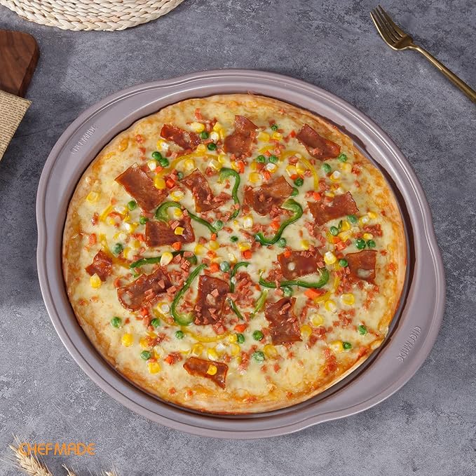 CHEFMADE Pizza pan, 14 Inch with Holes Non-Stick Pizza Crisper Pan Bakeware for Oven Baking (Champagne Gold)