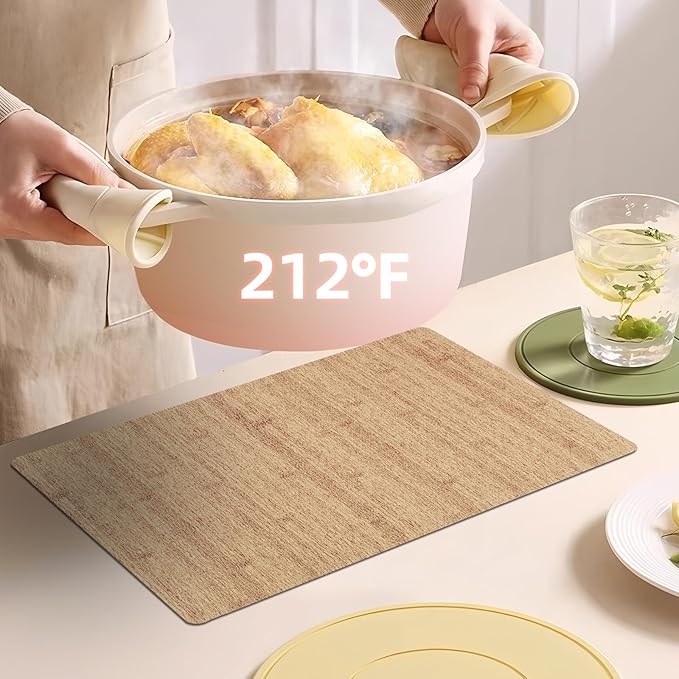 Vinyl Placemats Set of 6-12×17.7 Inch Waterproof & Heattable Placemats, Fall Faux Leather Wipeable Outdoor Table Mat for Dining, Kitchen, Indoor Outdoor Use (Brown, Wood Grain)