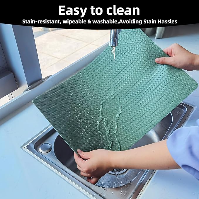 Vinyl Placemats Set of 6-12×17.7 Inch Waterproof & Heattable Placemats, Fall Faux Leather Wipeable Outdoor Table Mat for Dining, Kitchen, Indoor Outdoor Use (Sage Green, Cable Pattern)