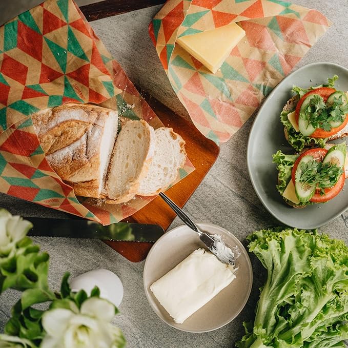 SUPERBEE Beeswax Bread Wrap, Reusable Beeswax Wrap for Food, Wrap Bread, Reusable Bees Wrap Paper for Wrapping Vegetables, Cheese Paper, Bowl Covers and Sandwich Wrapping, XXL (Retro Vibes)
