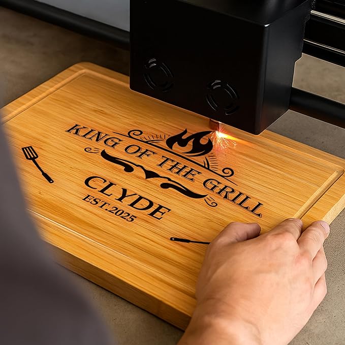 King of the Grill & Queen of the Grill Personalized Cutting Board – Custom Bamboo BBQ Board for Men, Women & Couples | Housewarming, Wedding Gift | Grilling Accessories 2025
