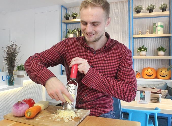 Hoki Found Cheese Grater - Stainless Steel Coarse Zester - Kitchen Food Grater - Red