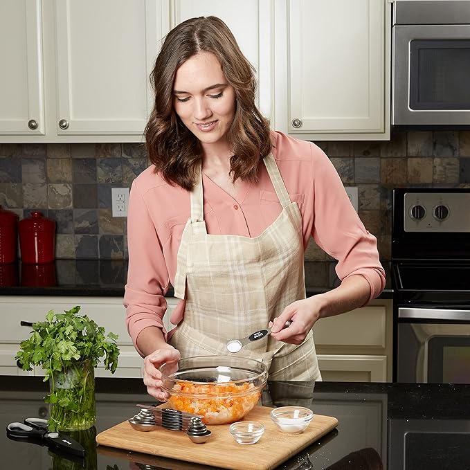 Spring Chef Stainless Steel Magnetic Measuring Spoons Set of 8 with Leveler, Dual Sided Metal Teaspoon & Tablespoon Measuring Spoons, Nesting Kitchen Gadgets for Baking & Cooking - 2 Pack - Black