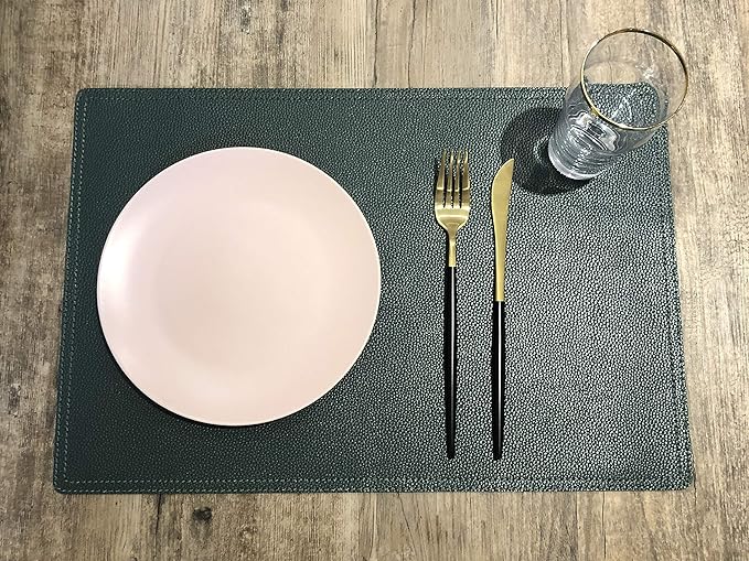 Vinyl Waterproof Placemats, PU Table Mats, Set of 4, Stain Resistant, Heat Resistant, Non-Slip Easy to Clean for Kitchen Dining Table,Conference Table