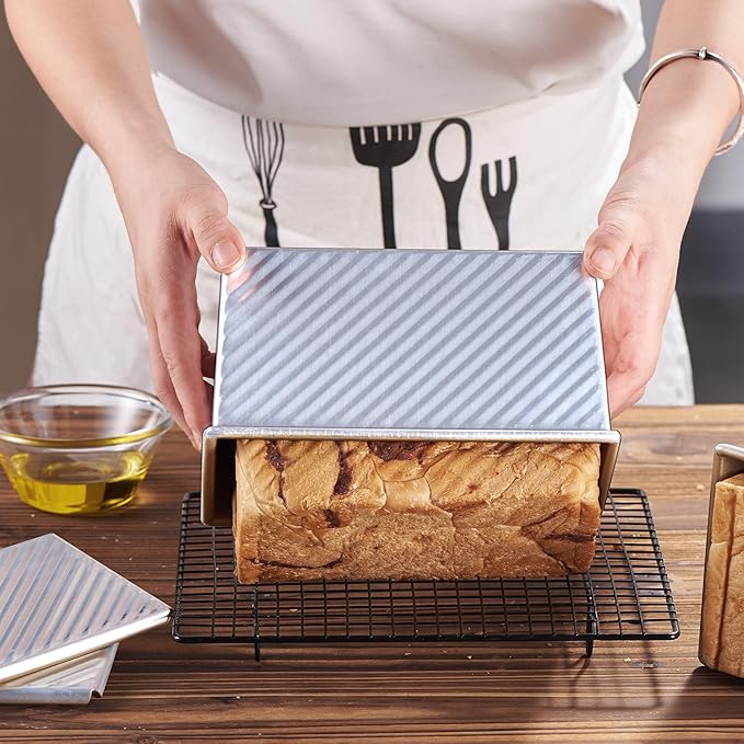 CURTA Pullman Loaf Pan with Lid 1 lb Dough Capacity Non-Stick Bakeware for Baking Bread, Corrugated sourdough bread pan, Silver 2pcs