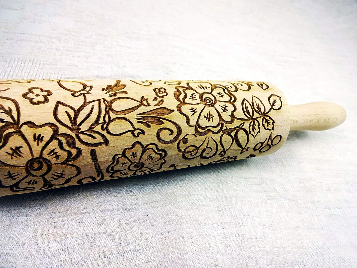 ROSEHIP FLOWERS EMBOSSING ROLLING PIN LASER ENGRAVED with ROSESHIP FLOWERS GIFT for MOTHER FRIEND