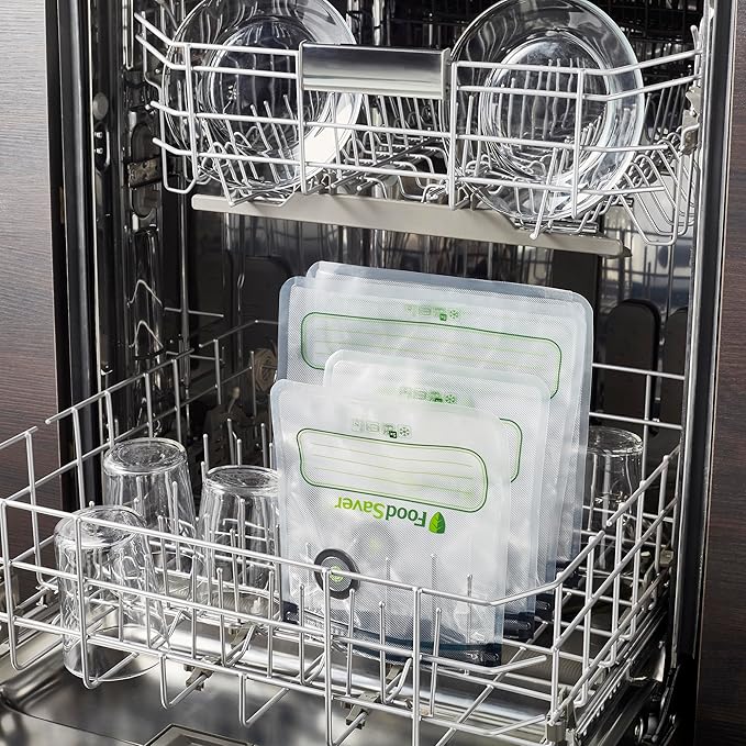 FOODSAVER Reusable Vacuum Zipper Bags, Quart | For Handheld Vacuum Sealers | 10 Count, Pack of 4